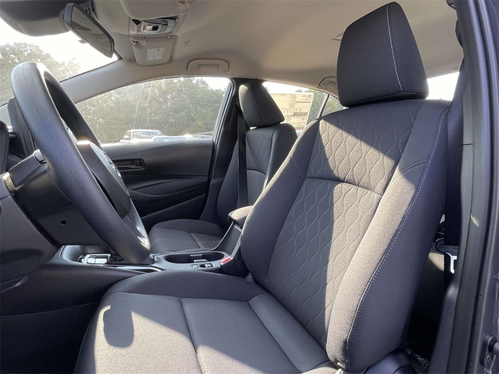 2026 Toyota Corolla LE photo 11