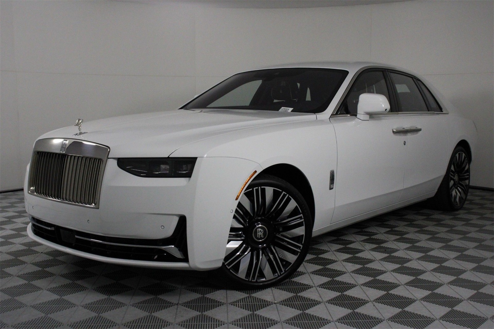 2025 Rolls Royce Ghost RR photo 17