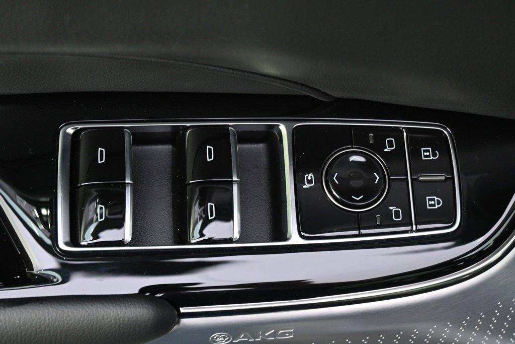 2025 Cadillac Lyriq Sport photo 23