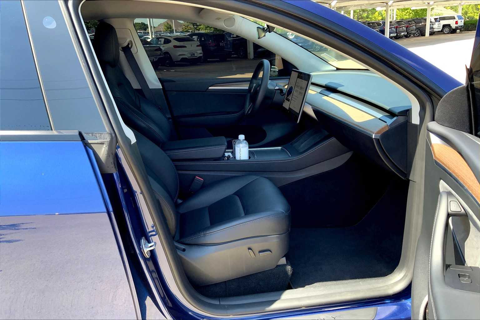 2024 Tesla Model Y Performance photo 8