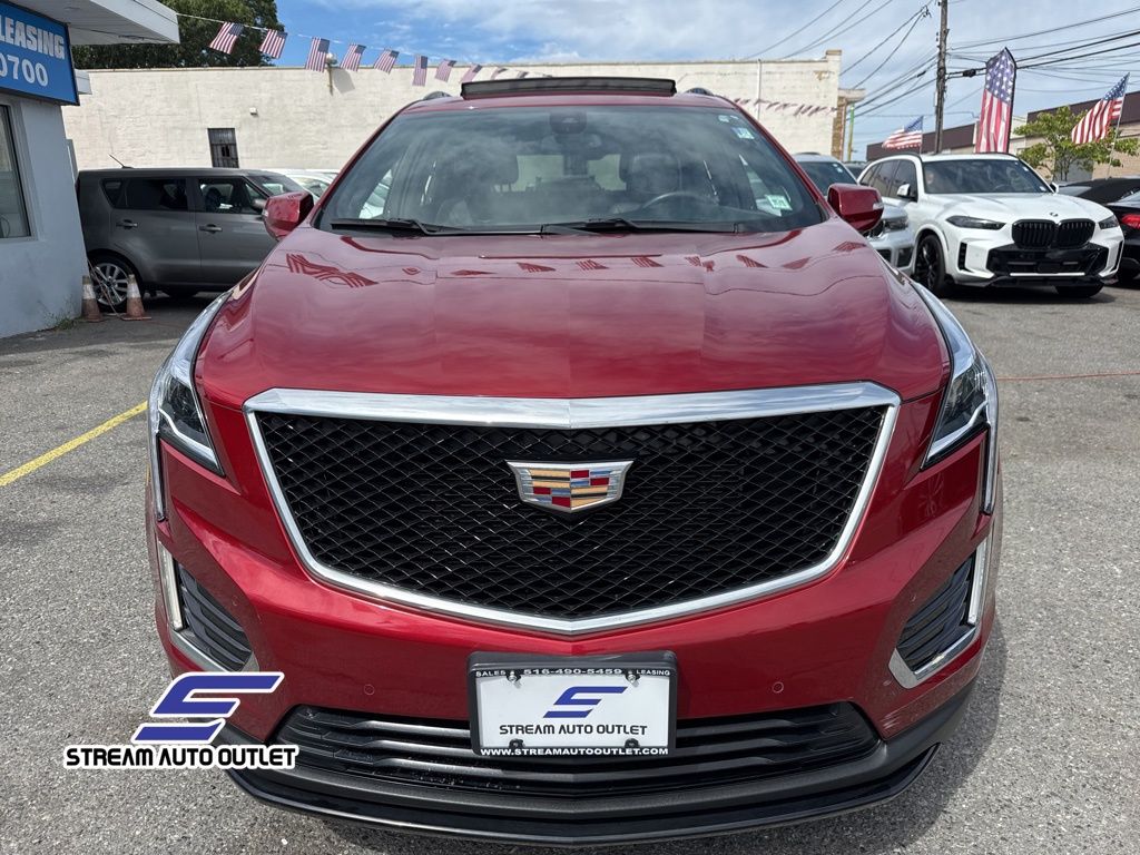 2022 Cadillac XT5 Sport photo 3