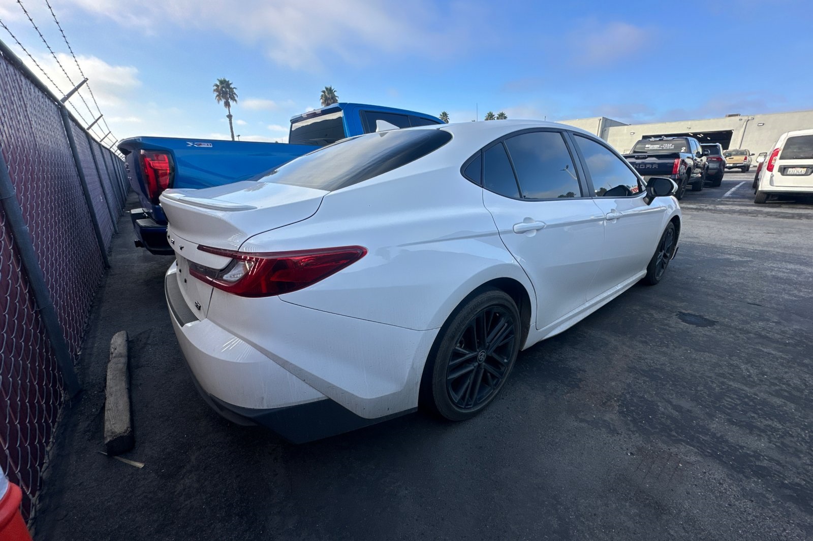 2025 Toyota Camry SE photo 2