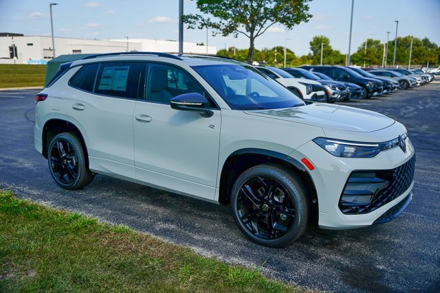 2025 Volkswagen Tiguan SE R-Line Black photo 45