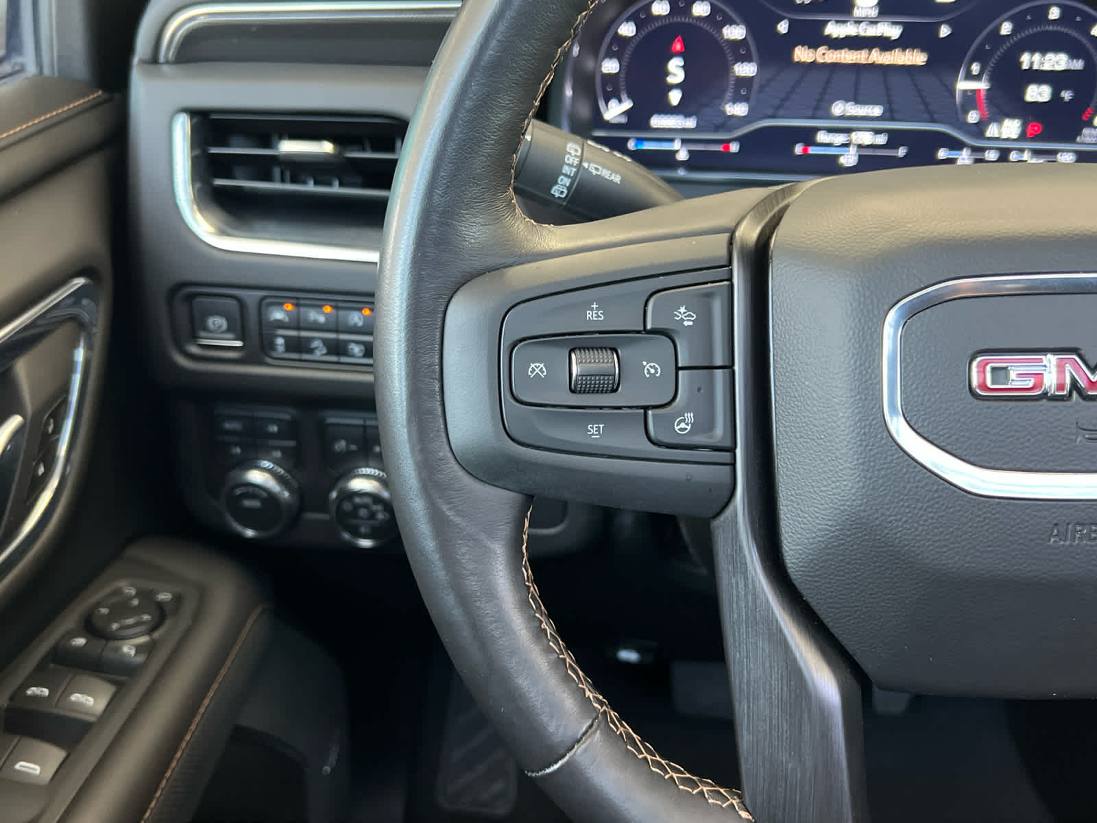 2023 Gmc Yukon AT4 photo 15