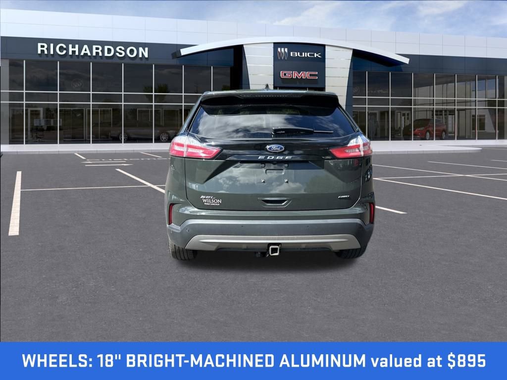 2022 Ford Edge SEL photo 4