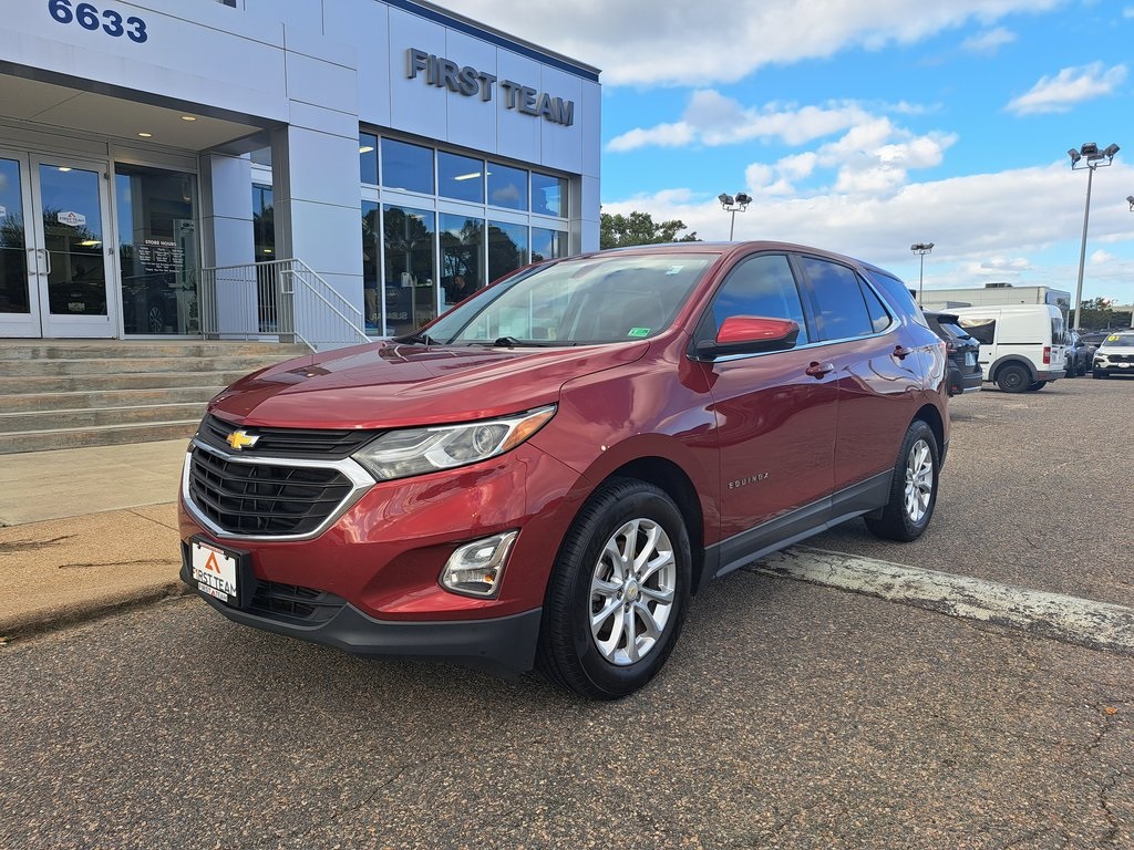 2018 Chevrolet Equinox LT photo 2