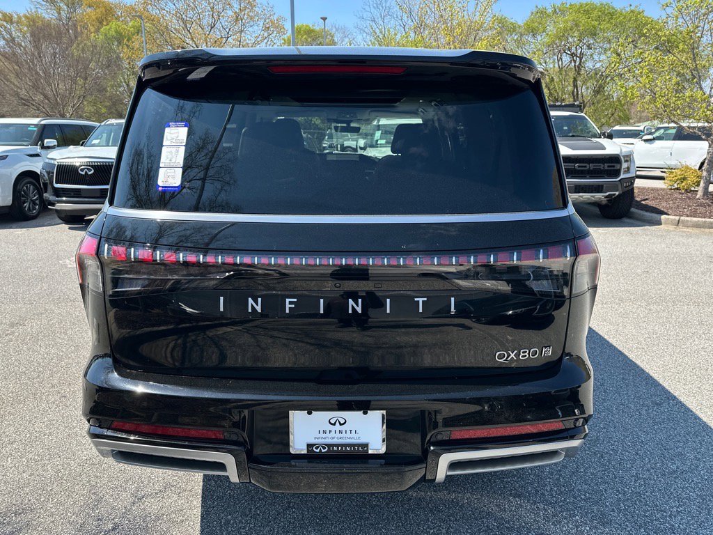 2025 Infiniti QX80 Luxe photo 4