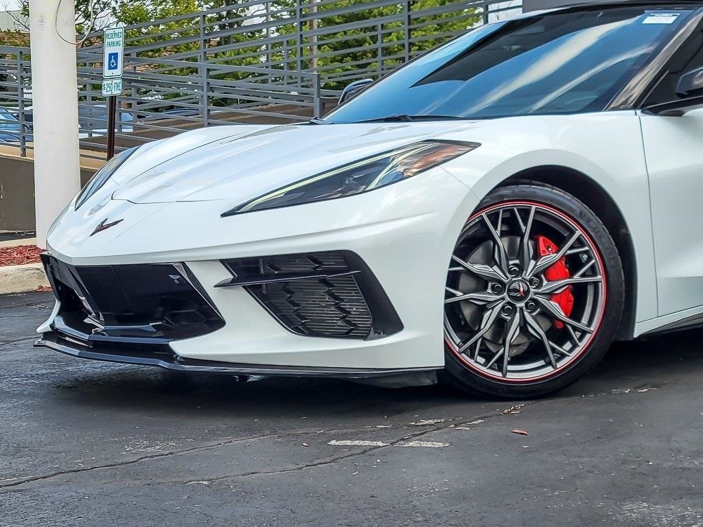 2024 Chevrolet Corvette Stingray 2LT photo 2