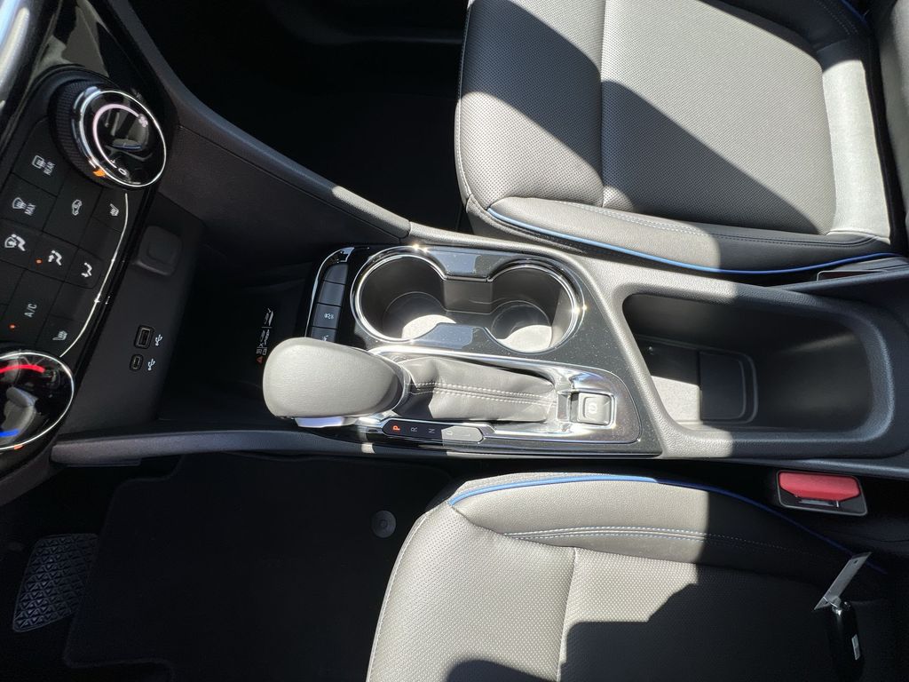 2026 Buick Encore GX Sport Touring photo 13