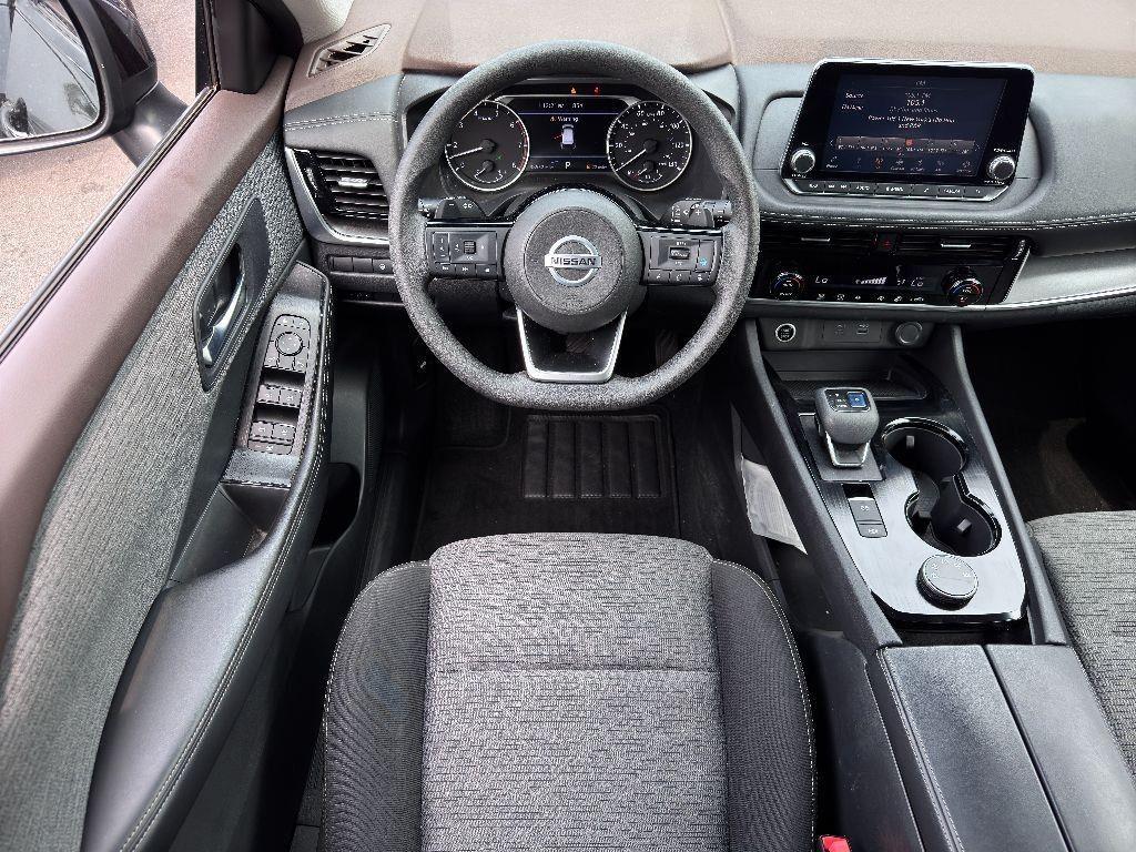 2021 Nissan Rogue SV photo 23