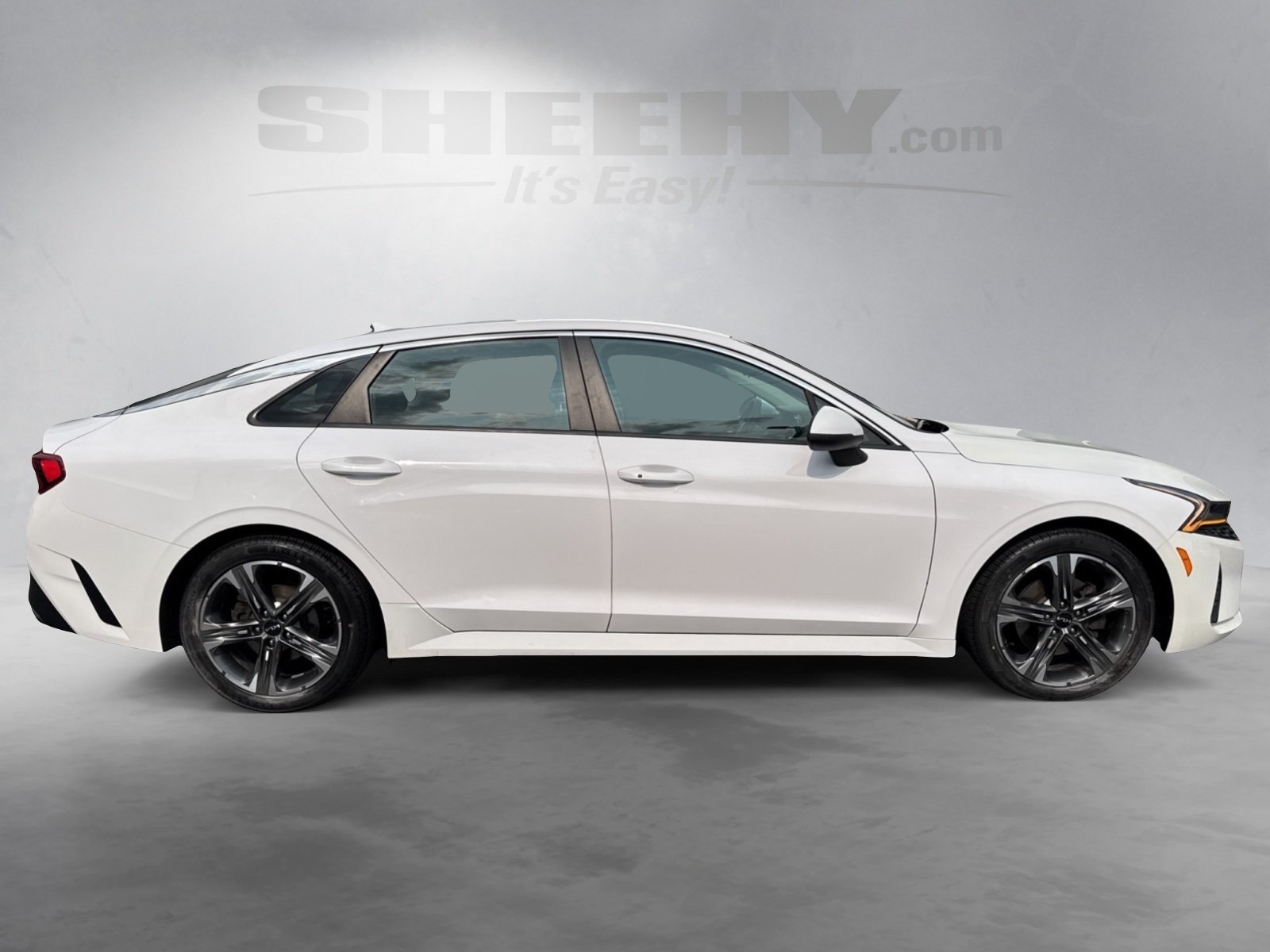 2022 Kia K5 LXS photo 8