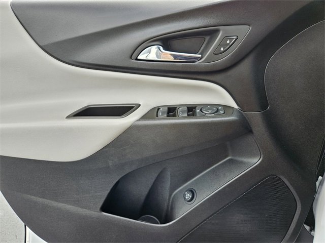 2023 Chevrolet Equinox LT photo 28