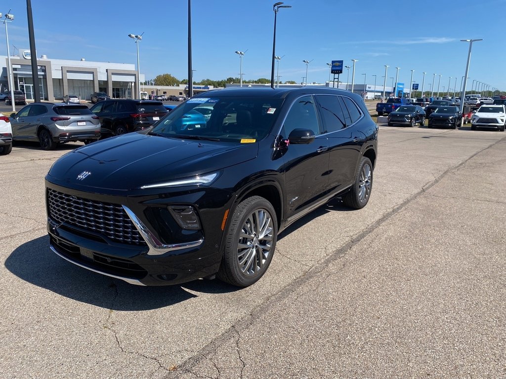 2025 Buick Enclave Avenir photo 8