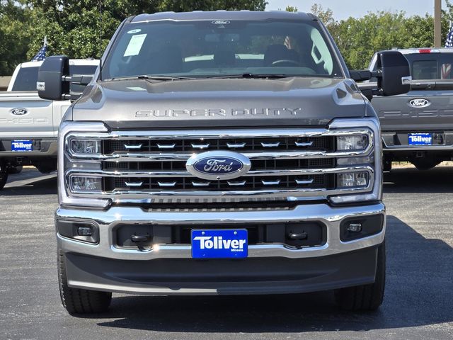 2026 Ford F-250 Lariat photo 3
