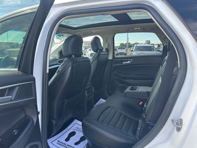 2019 Ford Edge SEL photo 24
