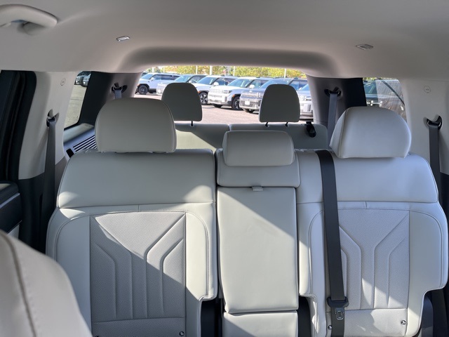 2026 Hyundai Santa Fe SEL photo 17