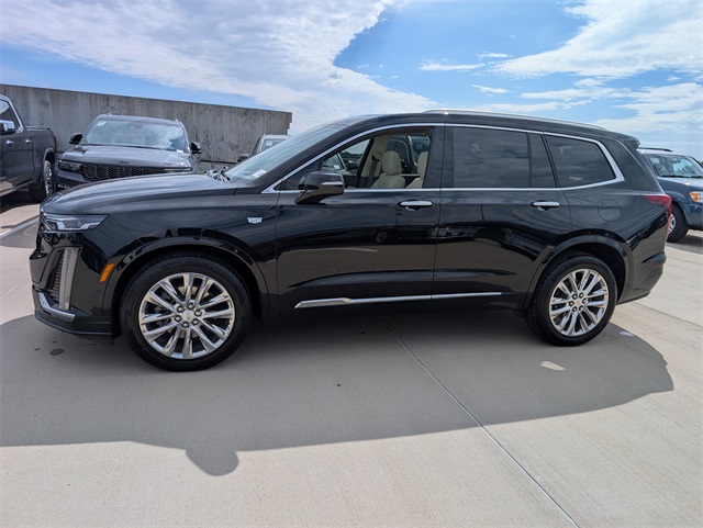 2024 Cadillac XT6 Premium Luxury photo 3