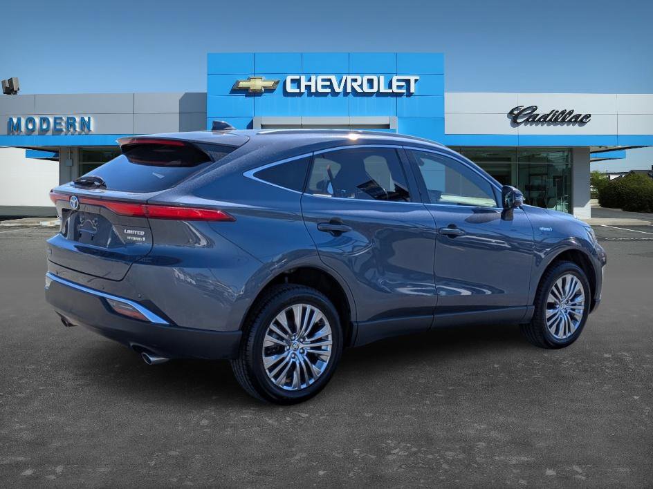 2021 Toyota Venza LE photo 4