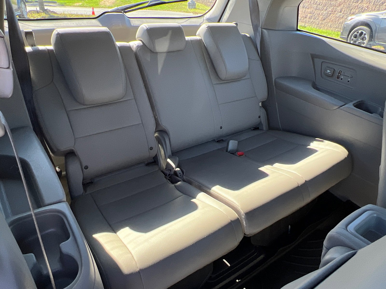 2015 Honda Odyssey EX-L photo 15