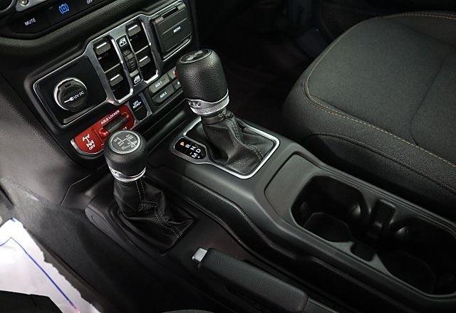 2024 Jeep Wrangler 4xe Willys photo 32