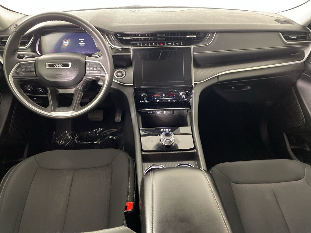 2023 Jeep Grand Cherokee Laredo photo 31