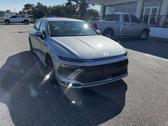 2024 Hyundai Sonata SEL photo 2