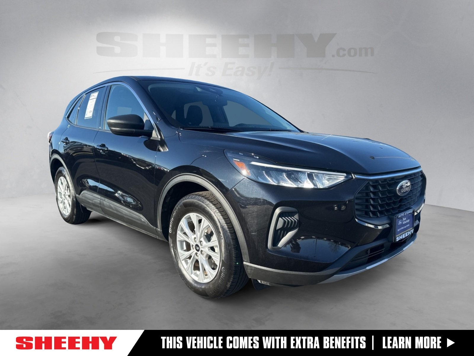 2023 Ford Escape Active's photo