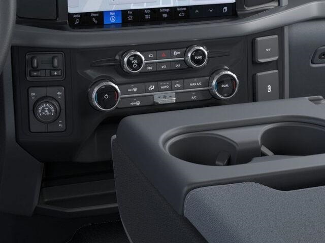2025 Ford F-150 XLT photo 13