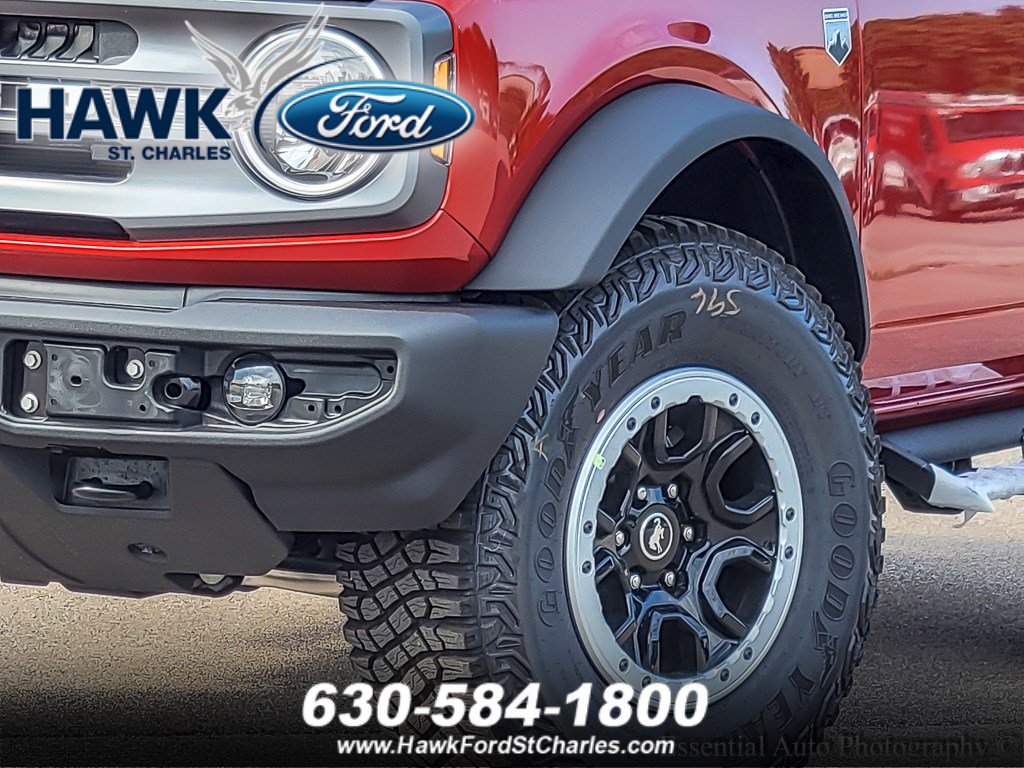 2024 Ford Bronco Big Bend photo 2