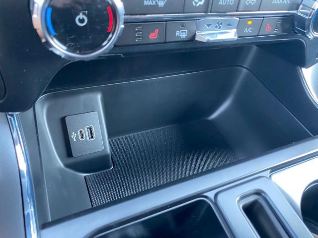 2025 Ford F-150 XLT photo 14
