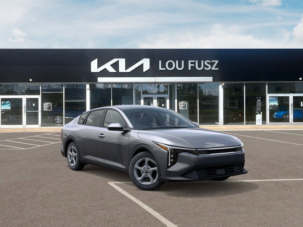 2025 Kia K4 LXS photo 2