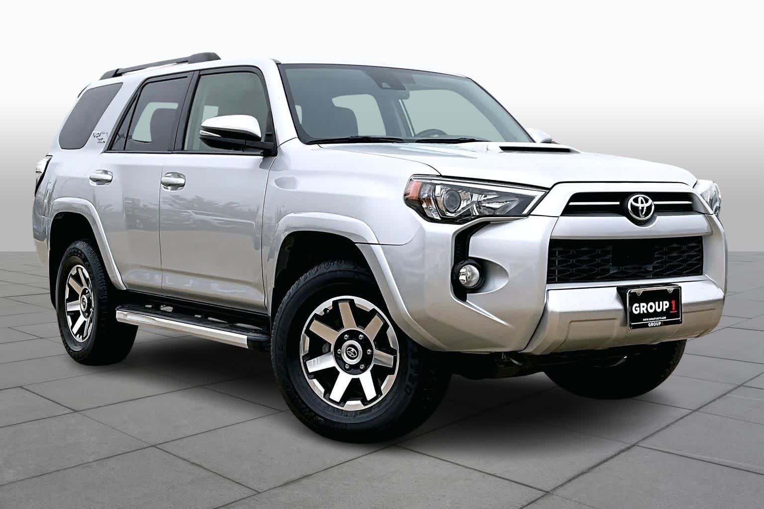 2020 Toyota 4Runner Base photo 2