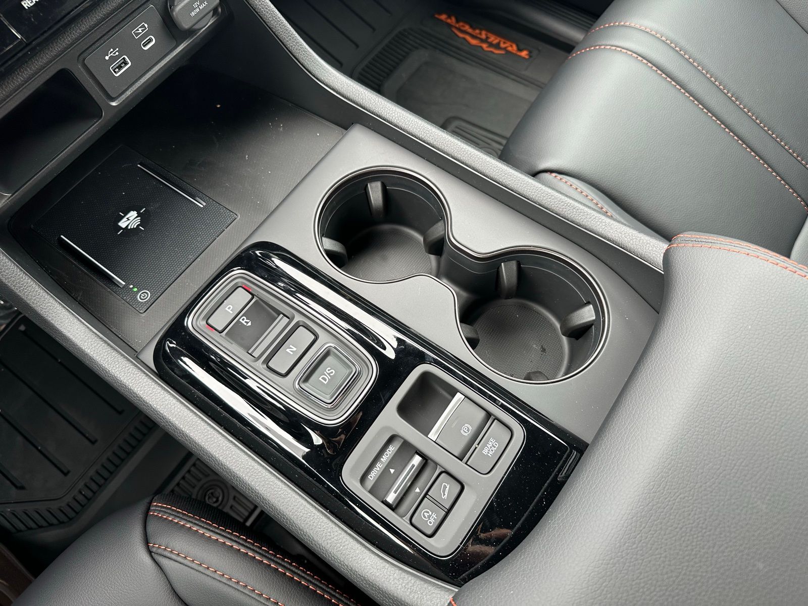 2025 Honda Pilot TrailSport photo 15