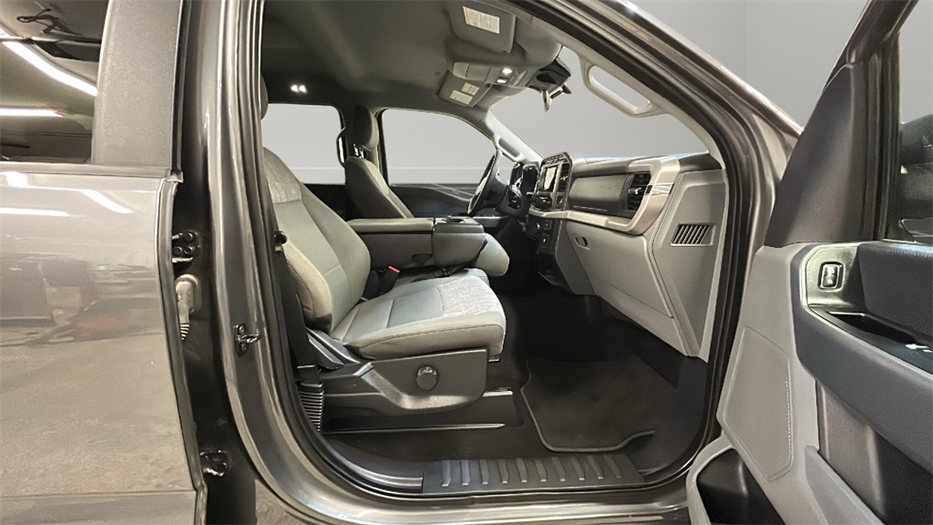 2022 Ford F-150 XLT photo 22