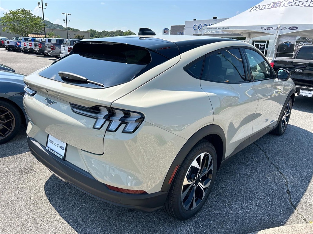2025 Ford Mustang Mach-E Select photo 4