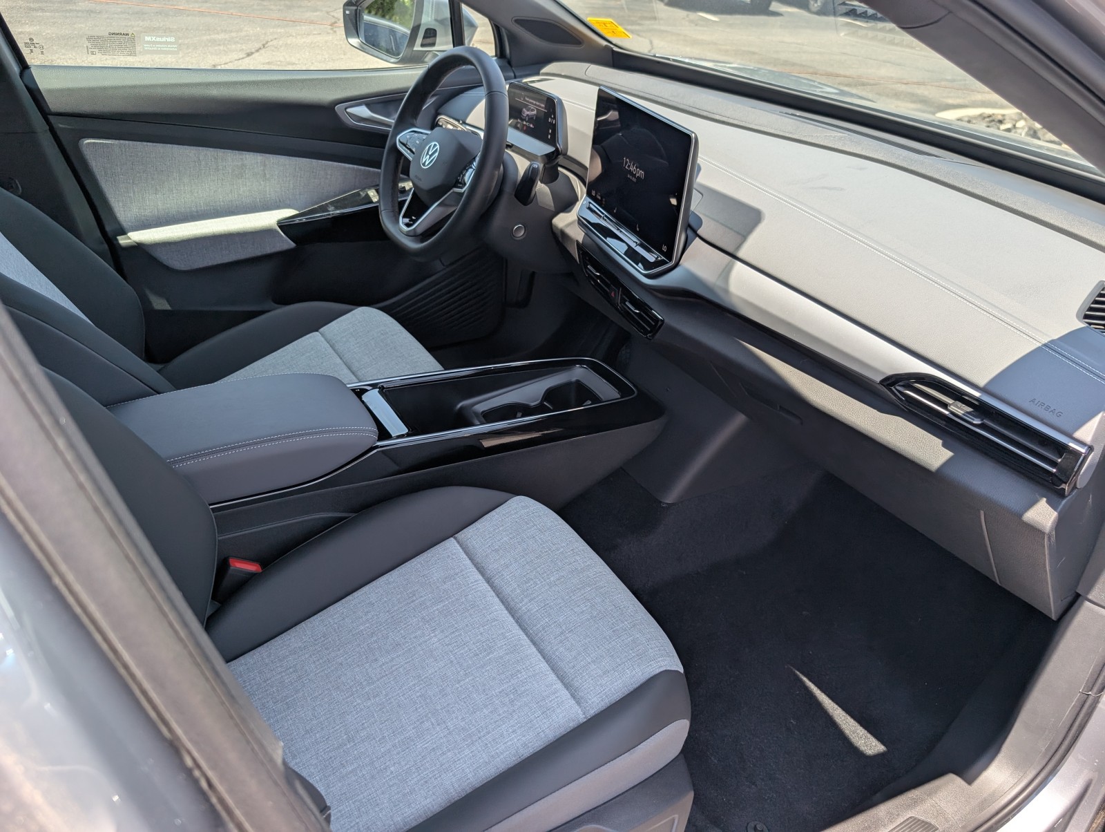 New 2025 Silver Mist Metallic Volkswagen Pro image 26