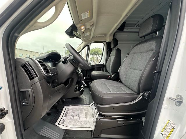 2025 Ram ProMaster 3500 Cargo Van photo 25