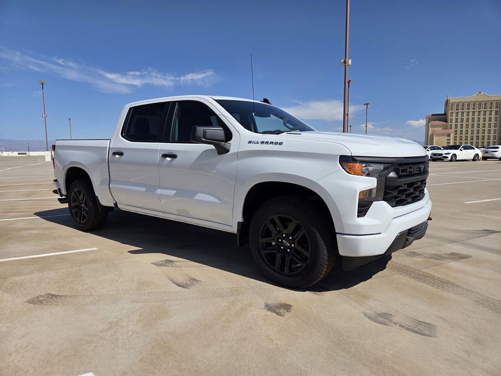 2026 Chevrolet Silverado 1500 Custom's photo