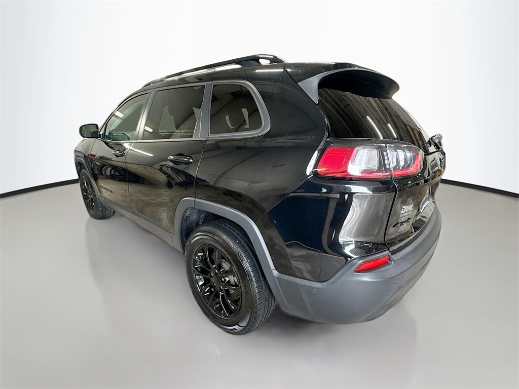 2023 Jeep Cherokee Altitude photo 2