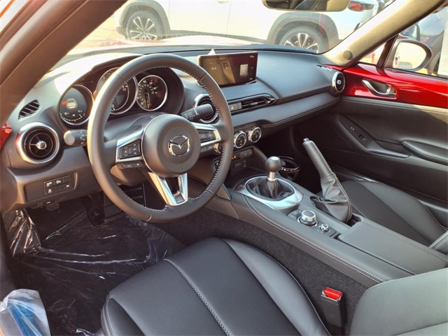 2025 Mazda MX-5 Miata Miata RF Grand Touring photo 3