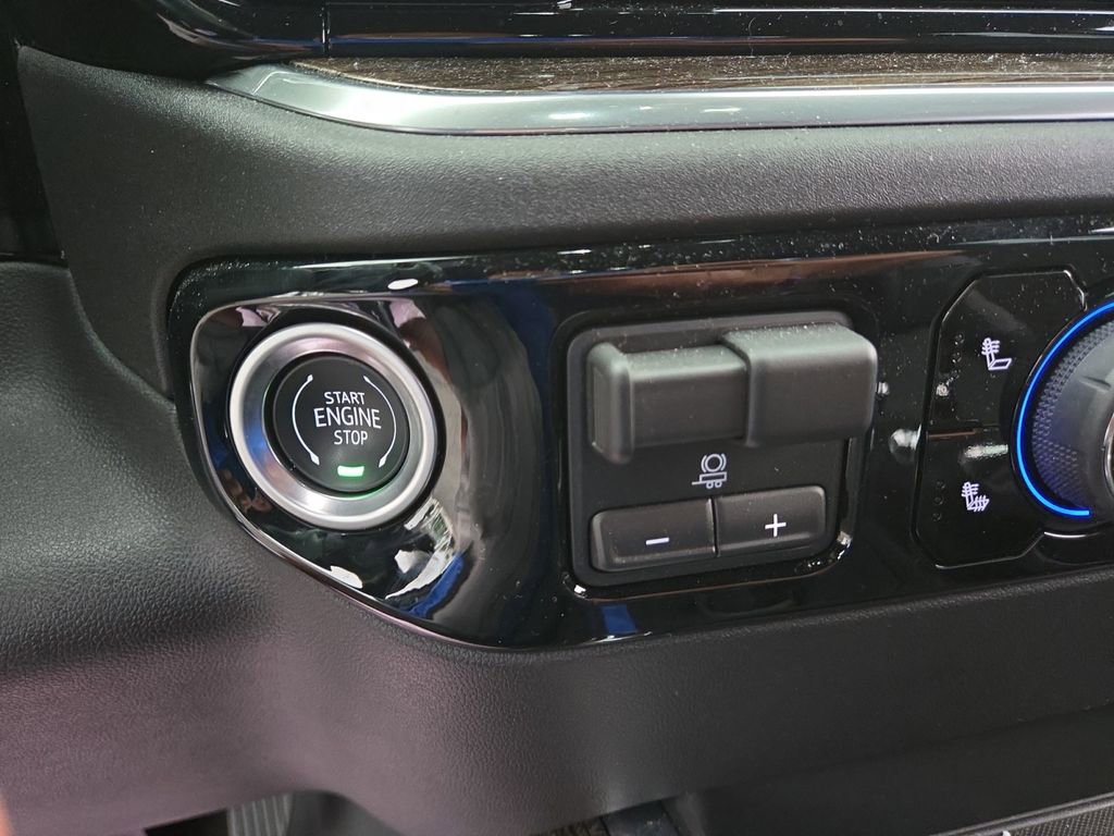 2025 Chevrolet Silverado 1500 RST photo 23