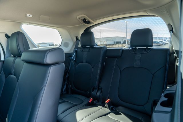 2025 Honda Pilot Touring photo 14