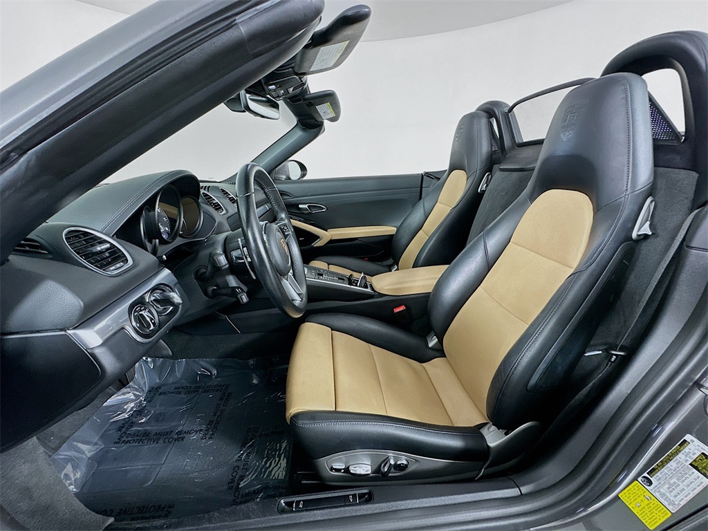 2018 Porsche Boxster Base photo 21