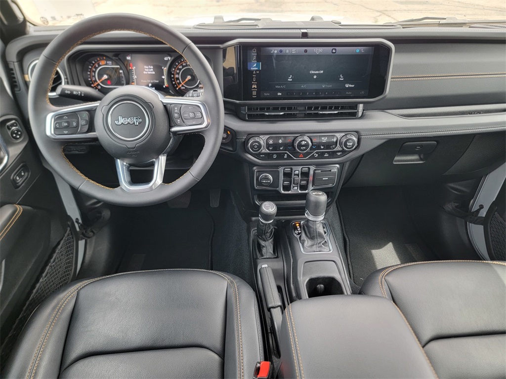 2024 Jeep Wrangler Sahara photo 10