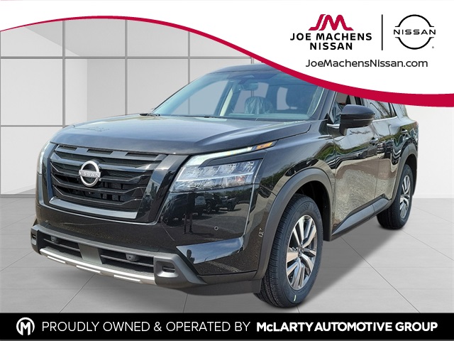 2025 Nissan Pathfinder SL's photo