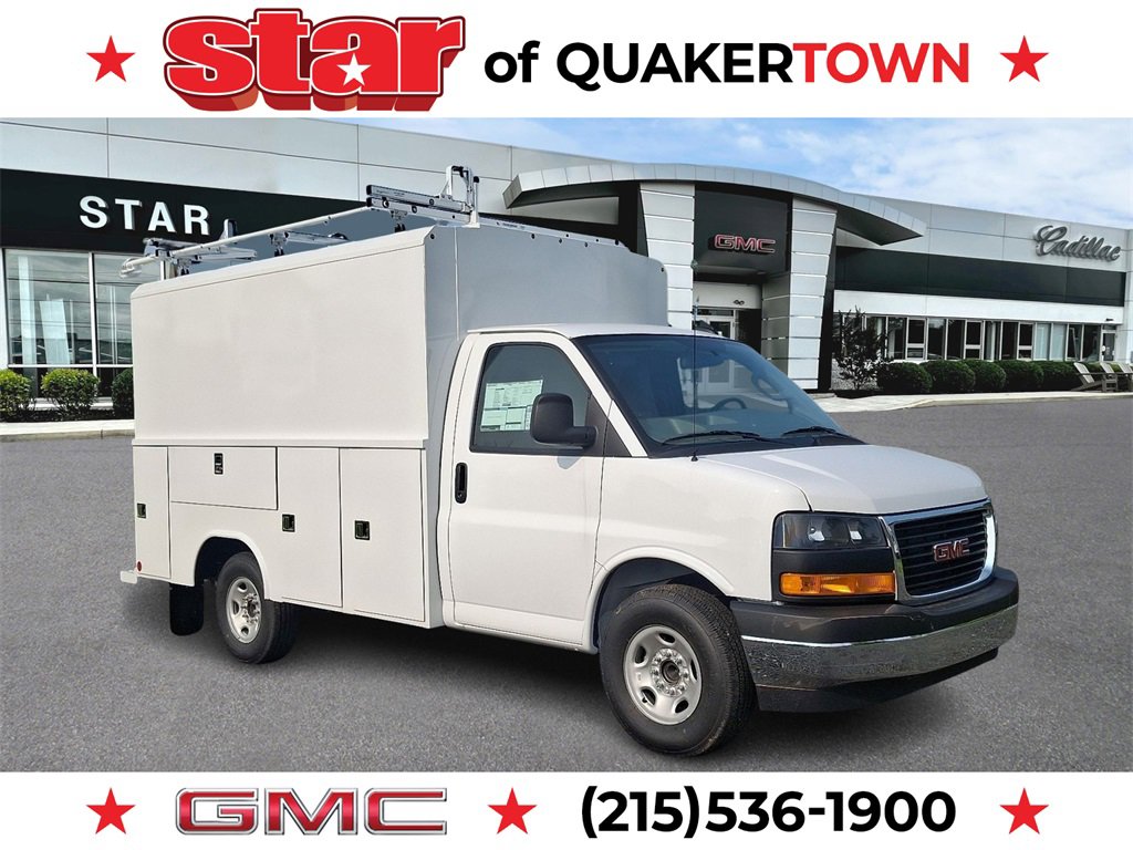 2025 GMC Savana Cutaway Work Van's photo