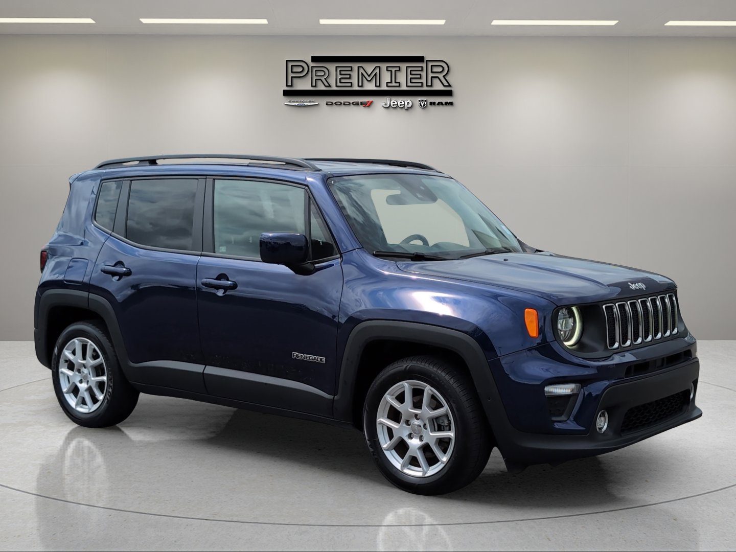 2021 Jeep Renegade Latitude photo 3