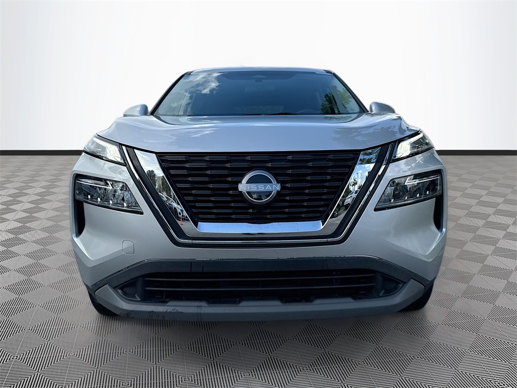2023 Nissan Rogue SV photo 2