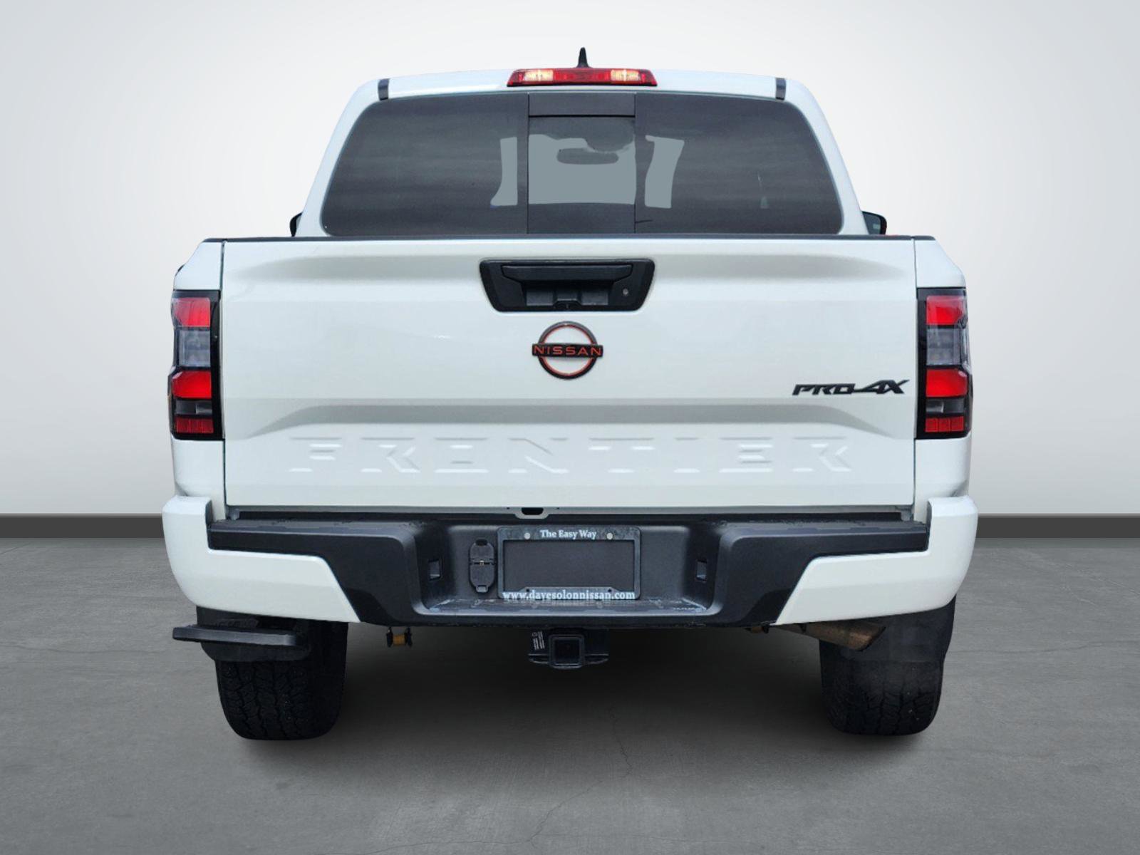 2023 Nissan Frontier Crew Cab PRO-4X photo 4