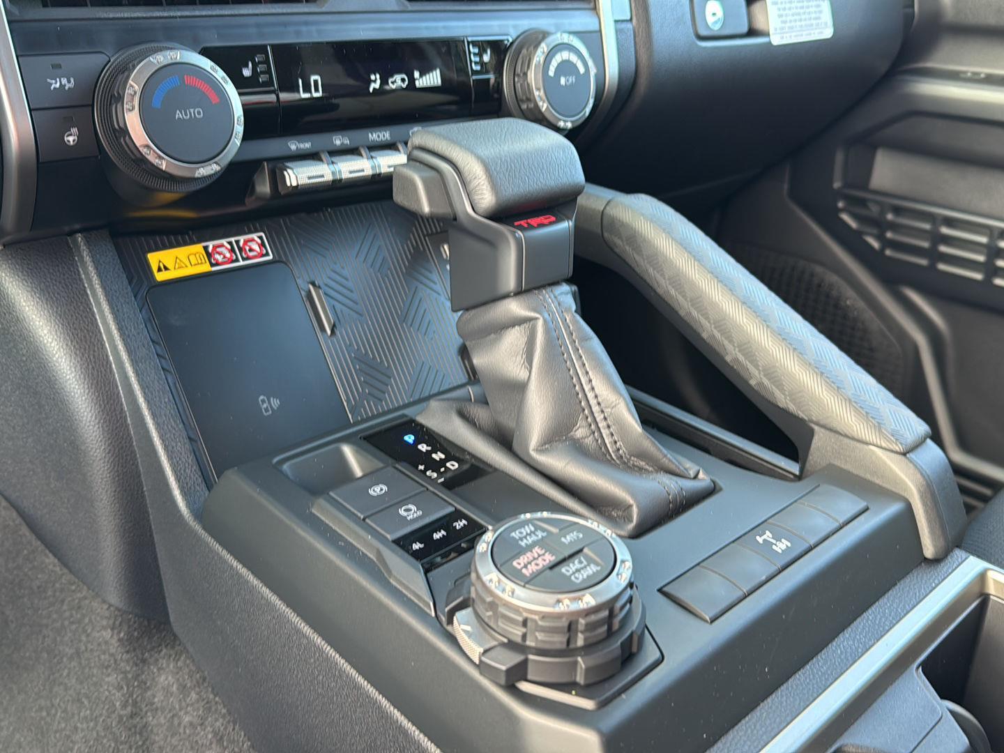 2025 Toyota 4Runner TRD Off-Road photo 25